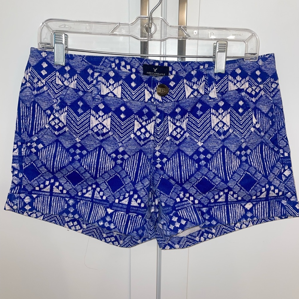 American Eagle Size 8 Midi Stretch Shorts